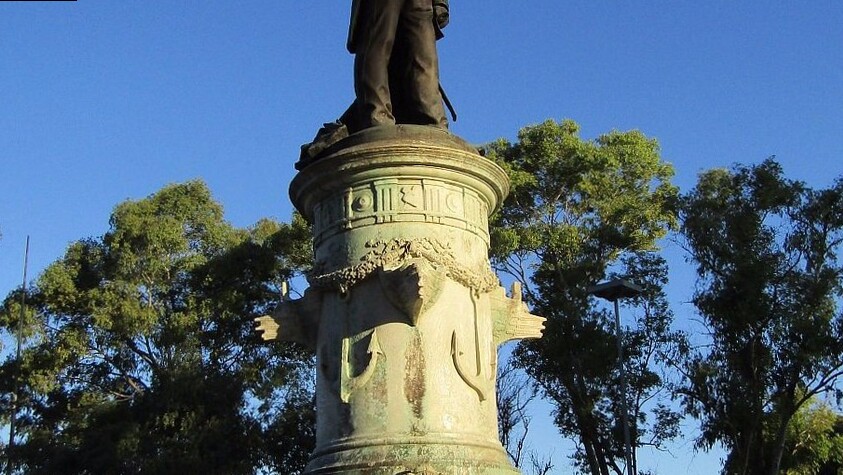 Arquitectos y Urbanistas Vinculados al Crecimiento Histórico de Adrogué