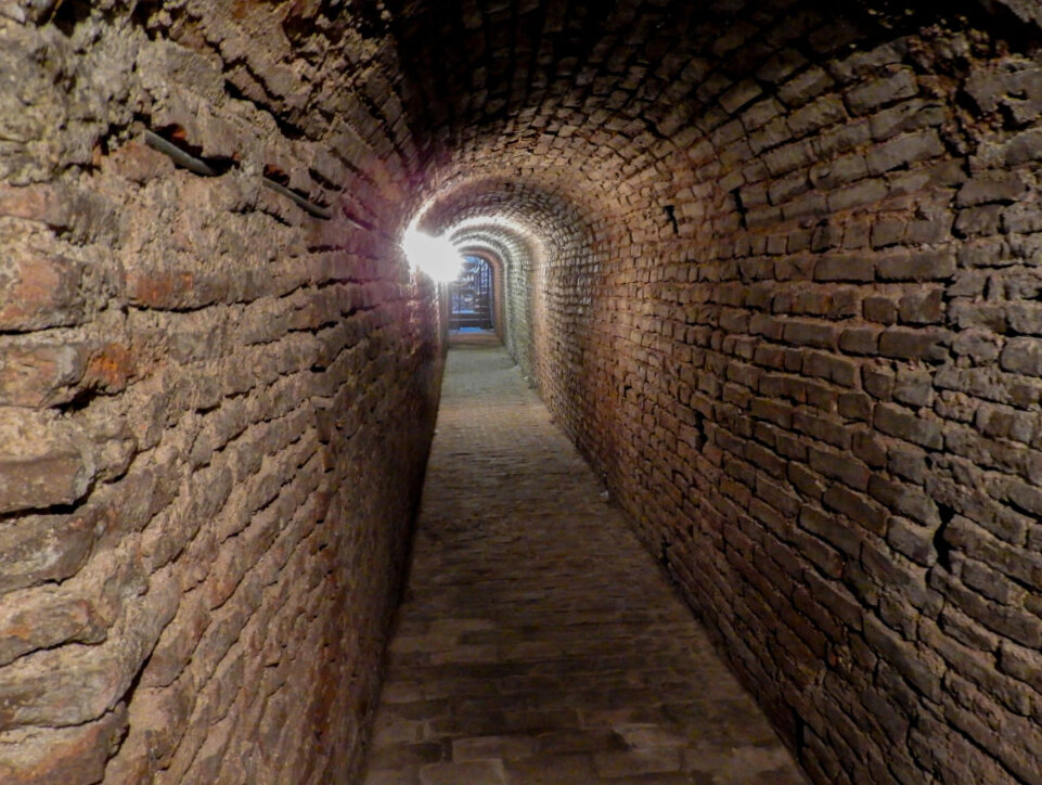 Los Tuneles Secretos de la Villa Castelforte